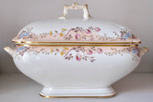 Load image into Gallery viewer, Ch. Pillivuyt et Cie Floral Dinner Service - La Porte Bonheur