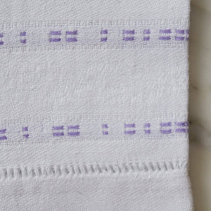 White and Purple Linen Napkins with 'OG' Monogram - La Porte Bonheur