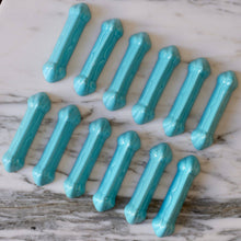 Load image into Gallery viewer, Majolica Turquoise Knife Rests - La Porte Bonheur
