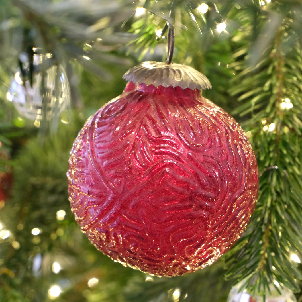 Red Etched Glass Ball Ornament (Large) - La Porte Bonheur