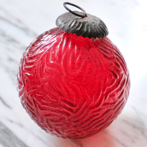 Red Etched Glass Ball Ornament (Large) - La Porte Bonheur